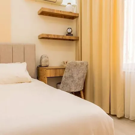 Down Town Two Bedrooms Stylish Apartment *